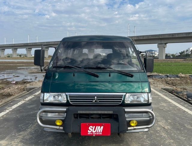 廂型8人座 自排!自排!自排!無待修 冷氣系統剛整理完畢 只要1X萬的國產阿法 工地好幫手  第2張相片