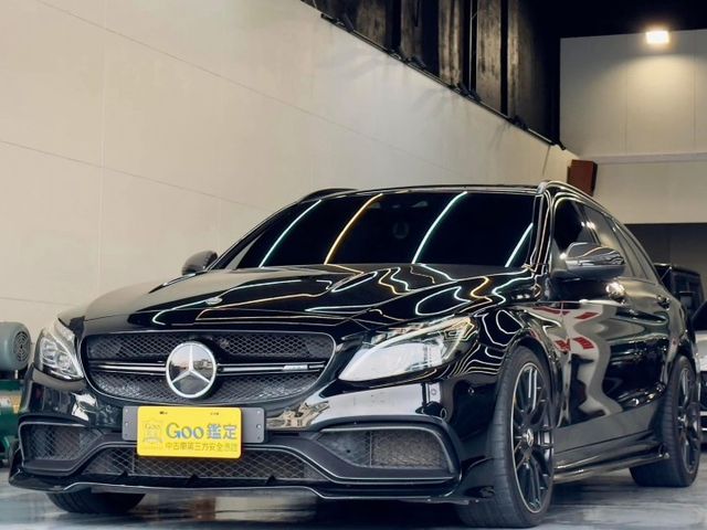 車主改裝 安卓機含Apple Carplay  64色車內氛圍燈 渦輪出風口 副駕駛AMG飾板 高音旋轉柏林  第4張相片