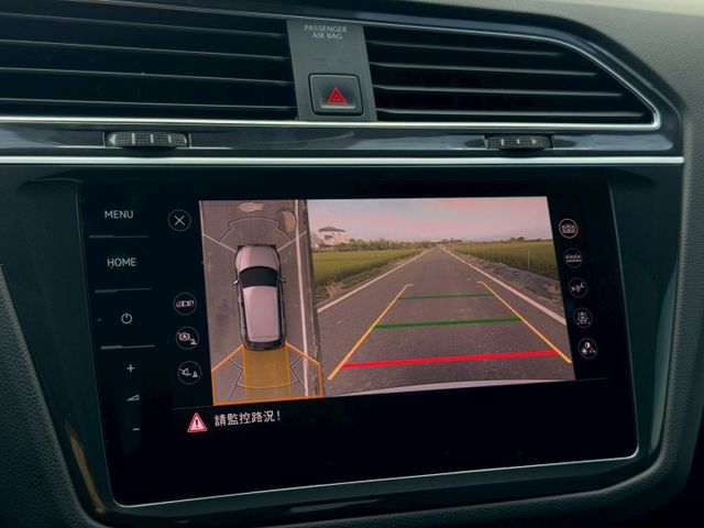 R專屬21輪圈/30種顏色車室氣氛燈/無線Apple CarPlay/Android Auto/抬頭顯示器/ACC  第11張相片