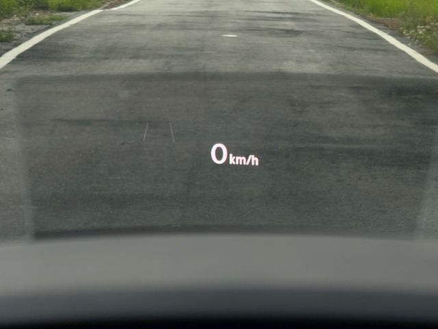 R專屬21輪圈/30種顏色車室氣氛燈/無線Apple CarPlay/Android Auto/抬頭顯示器/ACC  第14張相片