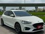 免鑰匙啟動 摸門感應 換檔播片 旋轉式排檔 衛星導航 Apple Car Play 無線充電 雙區恆溫 B&O音響 抬顯  第3張縮圖