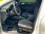 免鑰匙啟動 摸門感應 換檔播片 旋轉式排檔 衛星導航 Apple Car Play 無線充電 雙區恆溫 B&O音響 抬顯  第6張縮圖