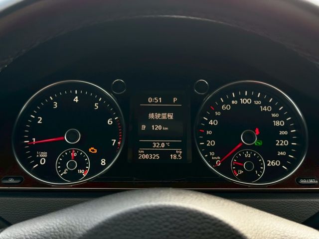 雙區恆溫 電子手煞 雷達 定速 電動座椅 便宜代步車  第15張相片