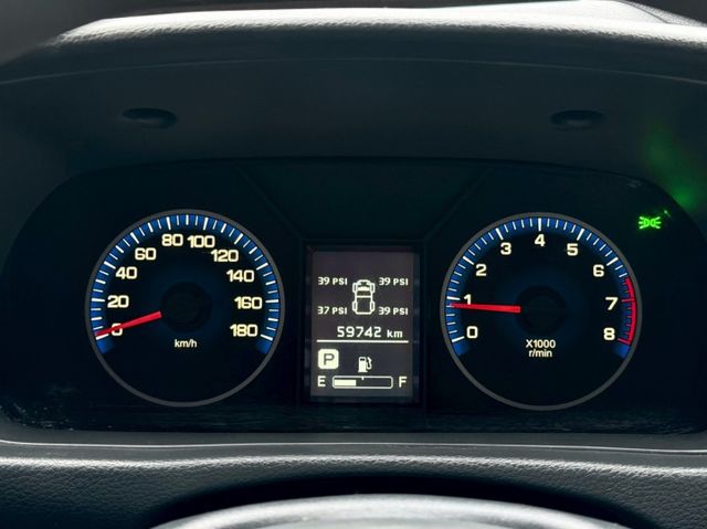 自排 自排 自排 盲點偵測 定速 音響主機 超級賺錢車  第8張相片