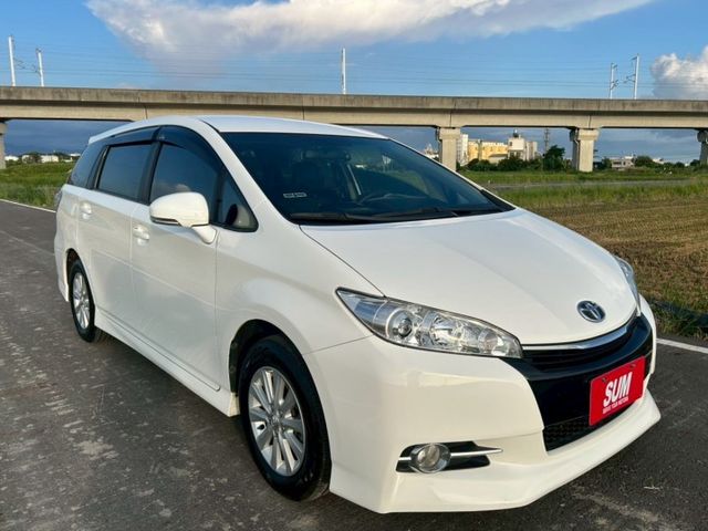 一手車 低里程 定速 恆溫空調 中央空調 電動後視鏡 七人座 遊山好水好夥伴  第4張相片