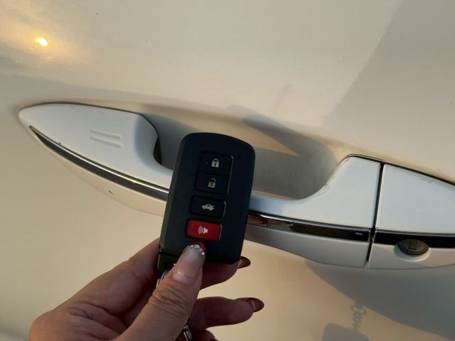 S+版 不敗神車 定速巡航 免鑰匙 摸門解鎖 恆溫空調 電折  第16張相片