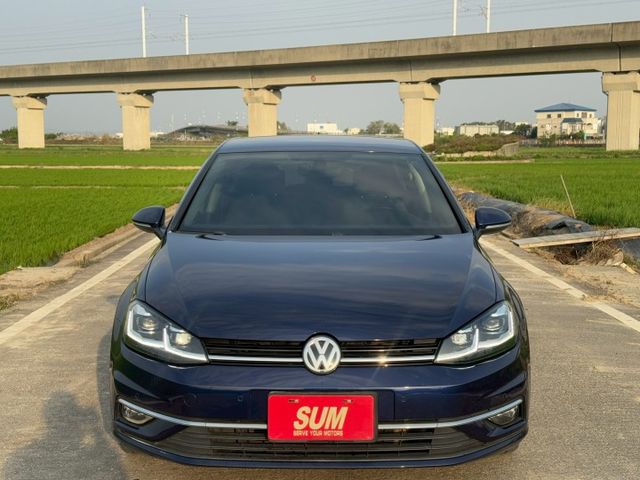 定速巡航 雙區恆溫空調 倒車顯影 免鑰匙 摸門解鎖 跟車  第3張相片