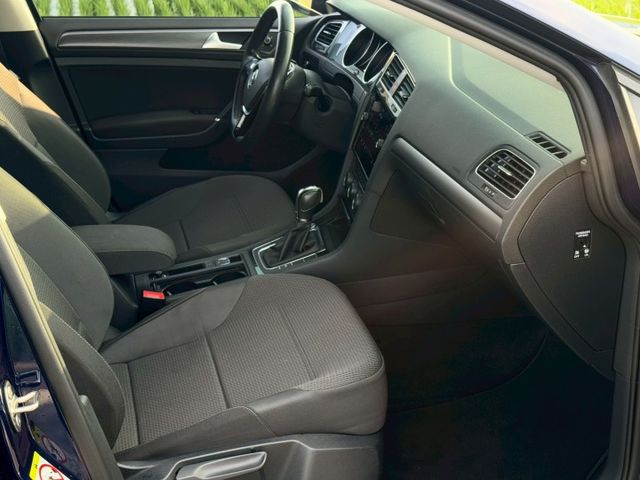 定速巡航 雙區恆溫空調 倒車顯影 免鑰匙 摸門解鎖 跟車  第9張相片