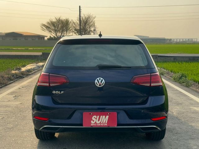 定速巡航 雙區恆溫空調 倒車顯影 免鑰匙 摸門解鎖 跟車  第20張相片