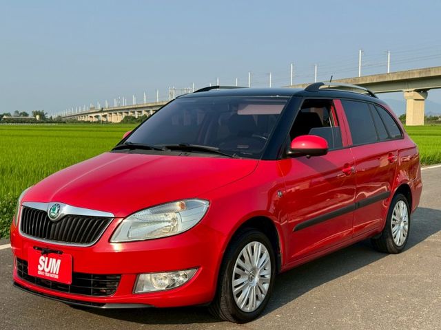 旅行款 1.2 TSI 升級八核心安卓機 360環景  CarPlay  抬頭顯示器 測速照相  導航 行車記錄器  第3張相片