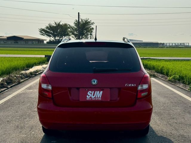 旅行款 1.2 TSI 升級八核心安卓機 360環景  CarPlay  抬頭顯示器 測速照相  導航 行車記錄器  第19張相片