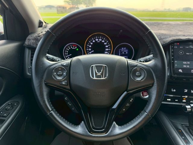 HRV-S版 導航 恆溫 藍芽 定速 摸門 ikey Car Play 全車雷達 倒車顯影 換檔撥片 盲點  第11張相片