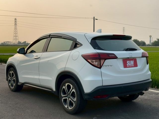 HRV-S版 導航 恆溫 藍芽 定速 摸門 ikey Car Play 全車雷達 倒車顯影 換檔撥片 盲點  第18張相片