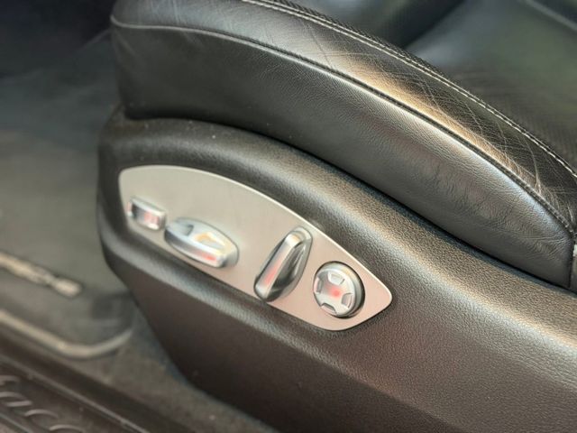 14項電動椅/冷熱通風功能/後座加熱椅 駕駛座記憶椅/副駕駛記憶椅 多項行車模式/尋跡防滑 Auto hold/電子手煞  第9張相片