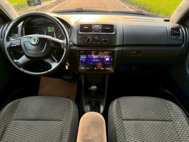 旅行款 1.2 TSI 升級八核心安卓機 360環景  CarPlay  抬頭顯示器 測速照相  導航 行車記錄器  第5張相片