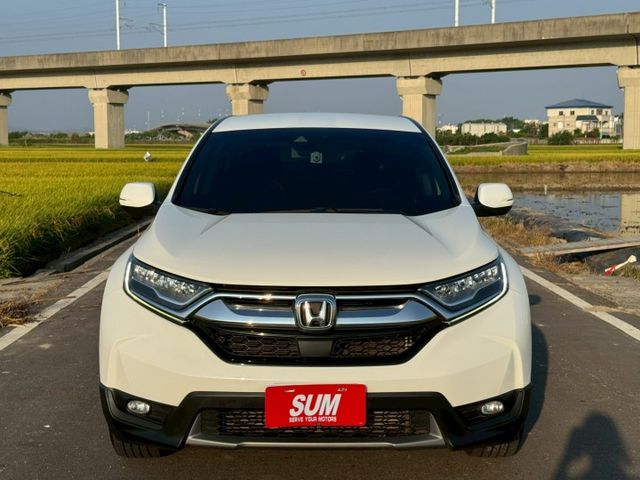 VTI-S 原鈑件 免鑰匙啟動 摸門 雙區恆溫 倒車顯影 車道置中偏離 電折 定速 後座出風口 藍芽  第2張相片