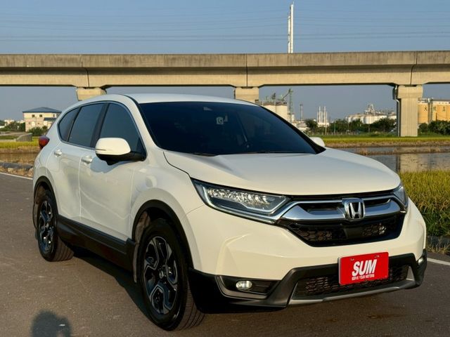 VTI-S 原鈑件 免鑰匙啟動 摸門 雙區恆溫 倒車顯影 車道置中偏離 電折 定速 後座出風口 藍芽  第3張相片