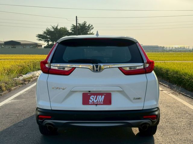 VTI-S 原鈑件 免鑰匙啟動 摸門 雙區恆溫 倒車顯影 車道置中偏離 電折 定速 後座出風口 藍芽  第19張相片