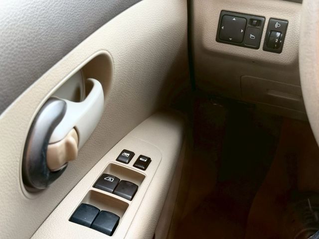 超優代步車 超低里程 車況良好 冷氣超冷 俗俗賣 小車大空間  第15張相片
