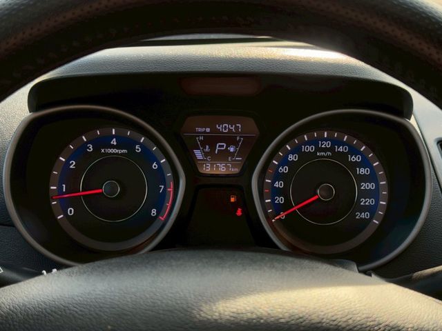 Elantra EX 雙區恆溫 電折 藍牙 導航 倒車顯影 代步車好選擇  第12張相片