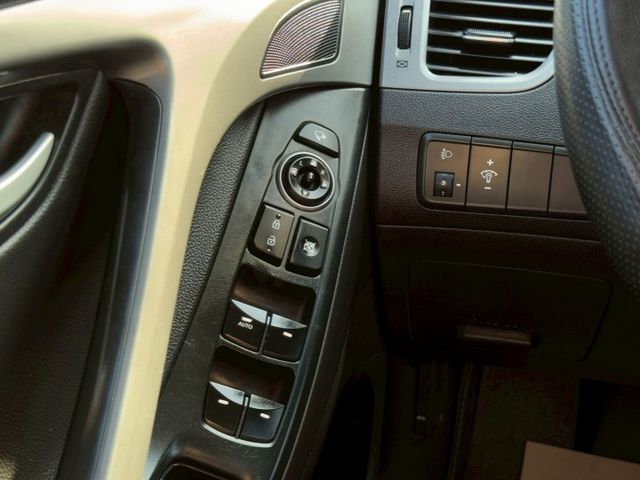 Elantra EX 雙區恆溫 電折 藍牙 導航 倒車顯影 代步車好選擇  第13張相片
