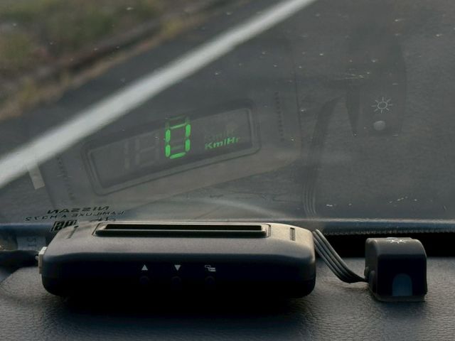 一手車 原鈑件 極少里程僅跑5萬! 免鑰匙啟動 摸門解鎖 雙區恆溫 Car play  定速 抬頭顯示器 360環景  第16張相片