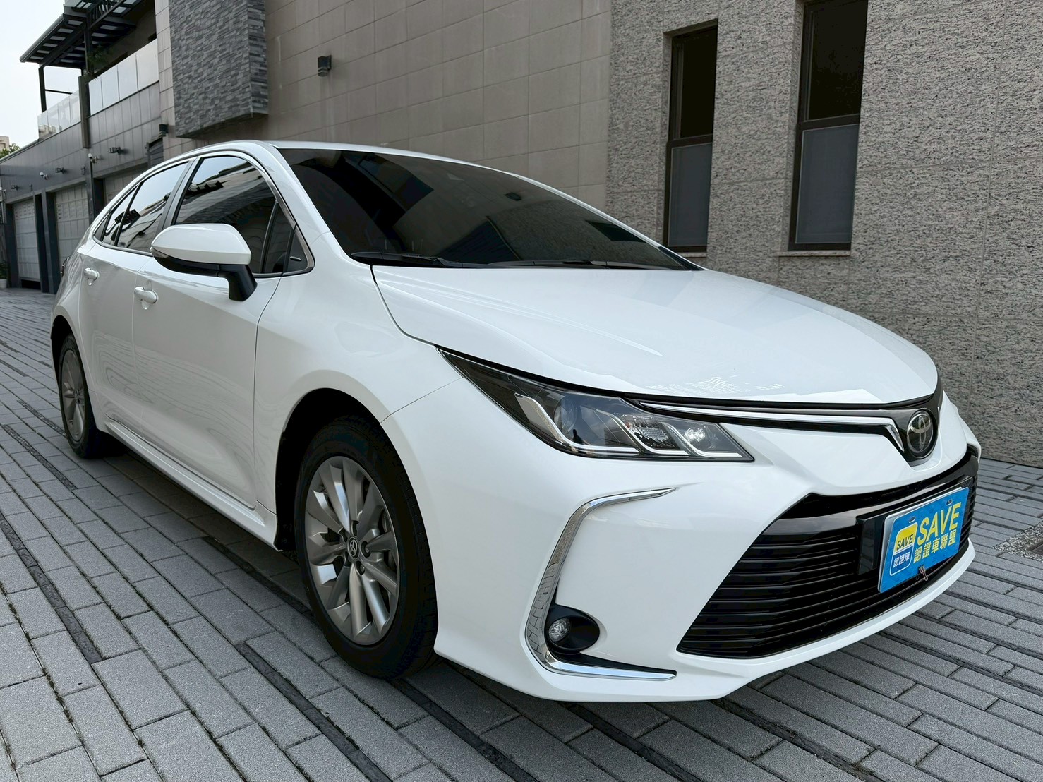 優質省油代步國民神車不用50萬!~  第2張相片