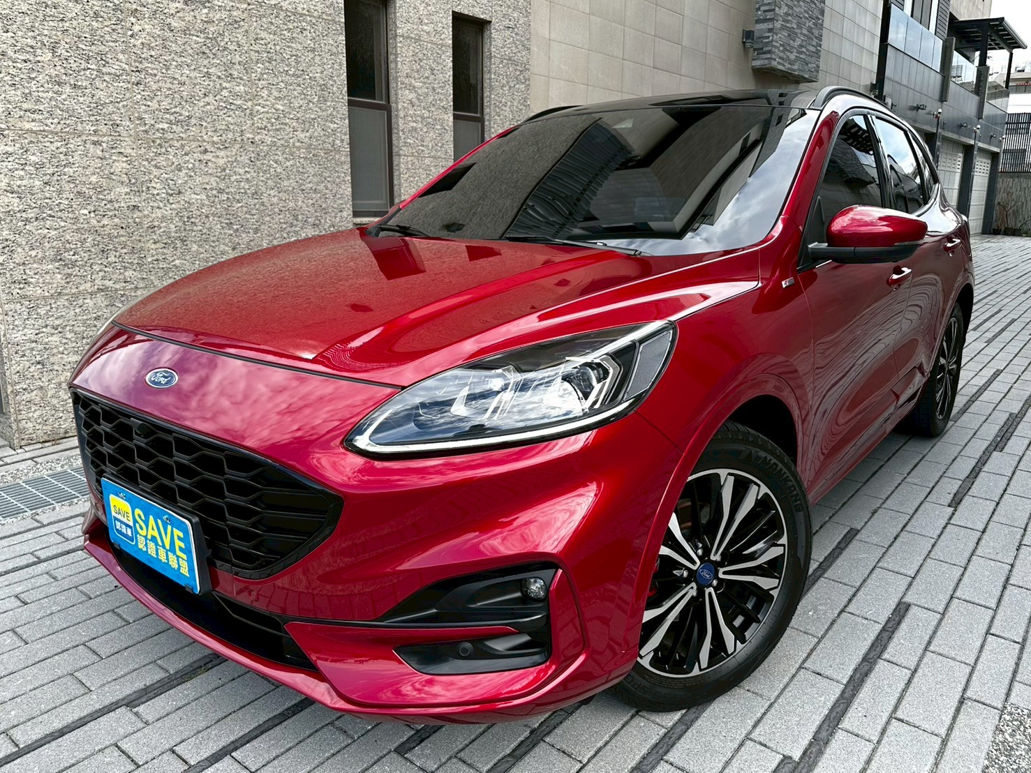 市場稀有紅色 便宜有價差車漂亮  第1張相片