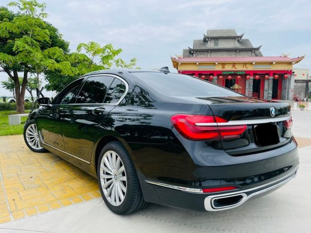 2018 BMW 740Li 跑11萬 630環景 ACC跟車系統  第4張相片