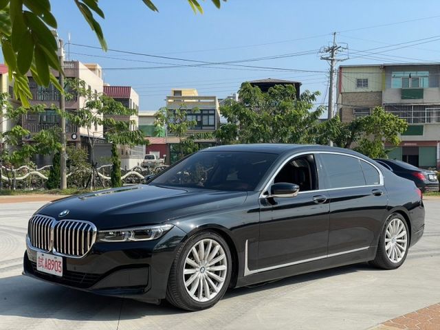 2017 BMW  740Li 小改款外觀 跟車系統 360環景 後座獨立空間  第1張相片