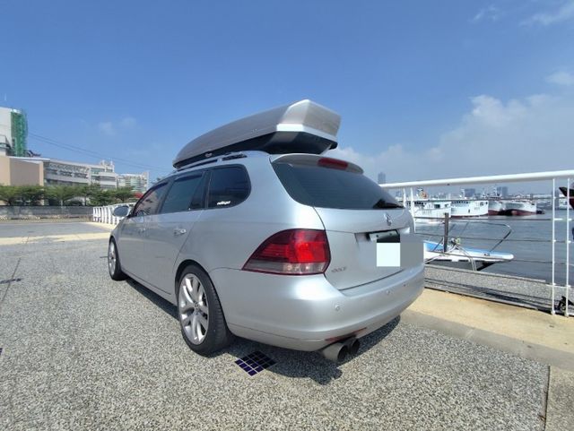 2011 GOLF 1.4 旅行車 安卓主機 車頂旅行箱  高低可調避震器  17吋鋁圈  第5張相片