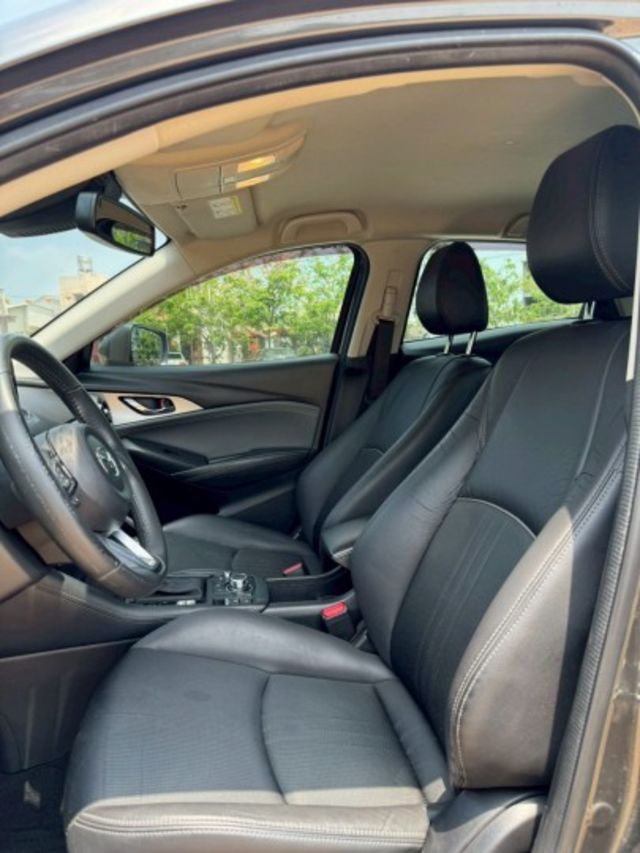 僅跑9萬 2019 MAZDA CX-3 2.0 ACC跟車 CARPLAY 抬頭顯示 倒車影像  第6張相片
