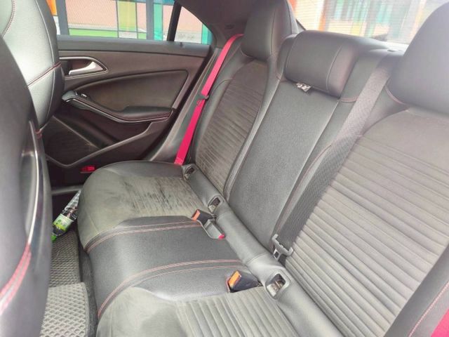 女用車 里程保證2016 賓士AMG CLA45  第11張相片