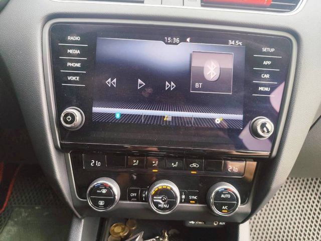 2017 SKODA octavia 1.4 恆溫空調 定速裝置 後做出風座 LED頭燈  第15張相片