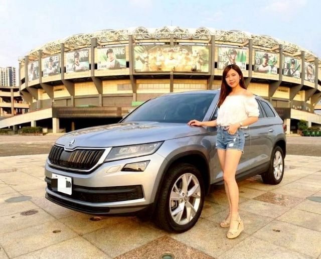 2017 SKODA Kodiaq2.0 Tsi 4輪傳動 全景天窗 ACC跟車 七人座 環景 恆溫  第1張相片