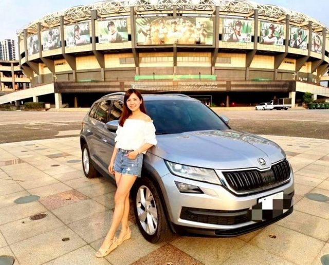 2017 SKODA Kodiaq2.0 Tsi 4輪傳動 全景天窗 ACC跟車 七人座 環景 恆溫  第2張相片