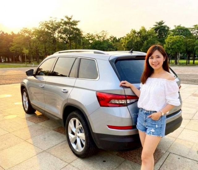 2017 SKODA Kodiaq2.0 Tsi 4輪傳動 全景天窗 ACC跟車 七人座 環景 恆溫  第3張相片