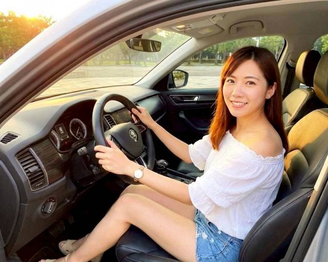 2017 SKODA Kodiaq2.0 Tsi 4輪傳動 全景天窗 ACC跟車 七人座 環景 恆溫  第7張相片