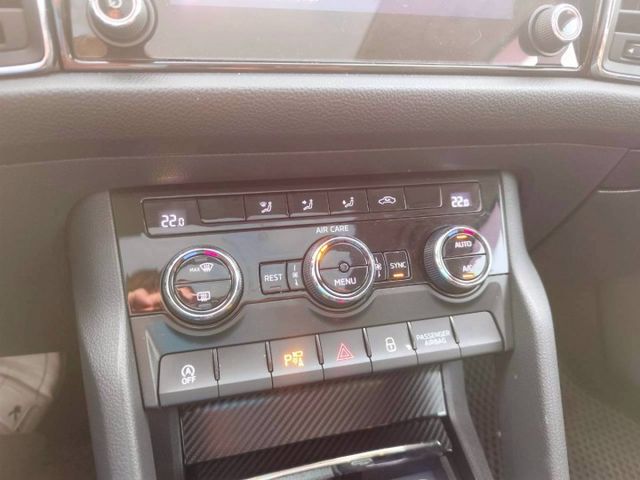 2017 SKODA Kodiaq2.0 Tsi 4輪傳動 全景天窗 ACC跟車 七人座 環景 恆溫  第13張相片