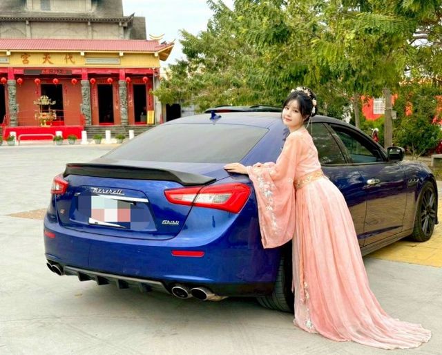 2013 瑪莎拉蒂Ghibli SQ4 跑12萬  第4張相片