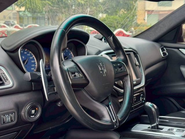 2013 瑪莎拉蒂Ghibli SQ4 跑12萬  第16張相片