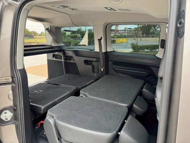 僅跑3萬 2023 福斯VW CADDY MAXI 2.0  第10張相片