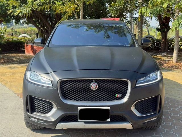 僅跑7萬 2018 F-PACE 3.0S  第2張相片