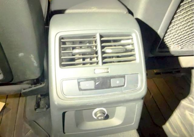 2018 VW 福斯 GOLF Variant 1.4T 四出排氣管 電動座椅 ACC跟車 加大卡鉗通風碟  第14張相片