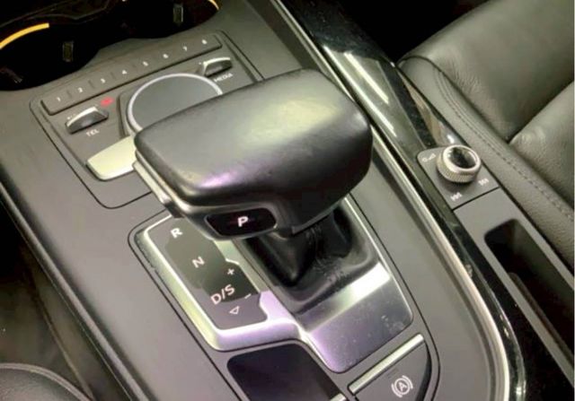 2018 VW 福斯 GOLF Variant 1.4T 四出排氣管 電動座椅 ACC跟車 加大卡鉗通風碟  第18張相片