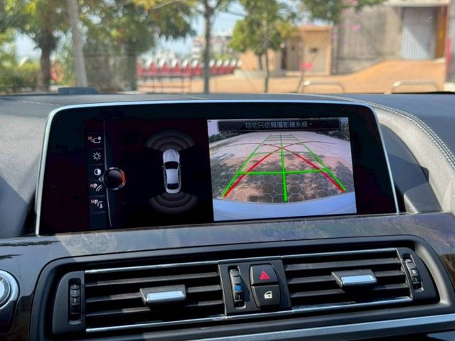 2016 BMW 640GC 買車賣車找賢哥  優質實惠每台車0938720873  第13張相片