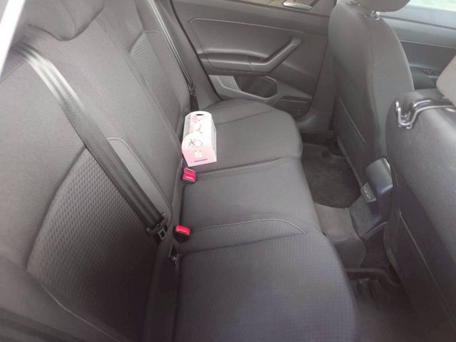 2019 GOLF 女用車  7萬多公里數 買車賣車找賢哥 優質實惠每台車0938720873  第9張相片