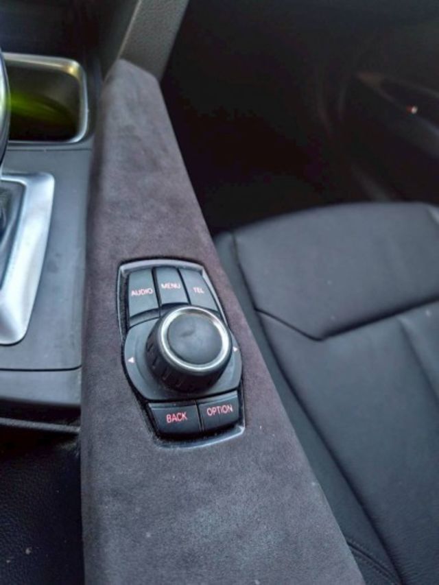 2014 BMW 320I  M版 安卓主機 液晶儀表 前後加大卡鉗 19吋鋁圈電動椅  第17張相片
