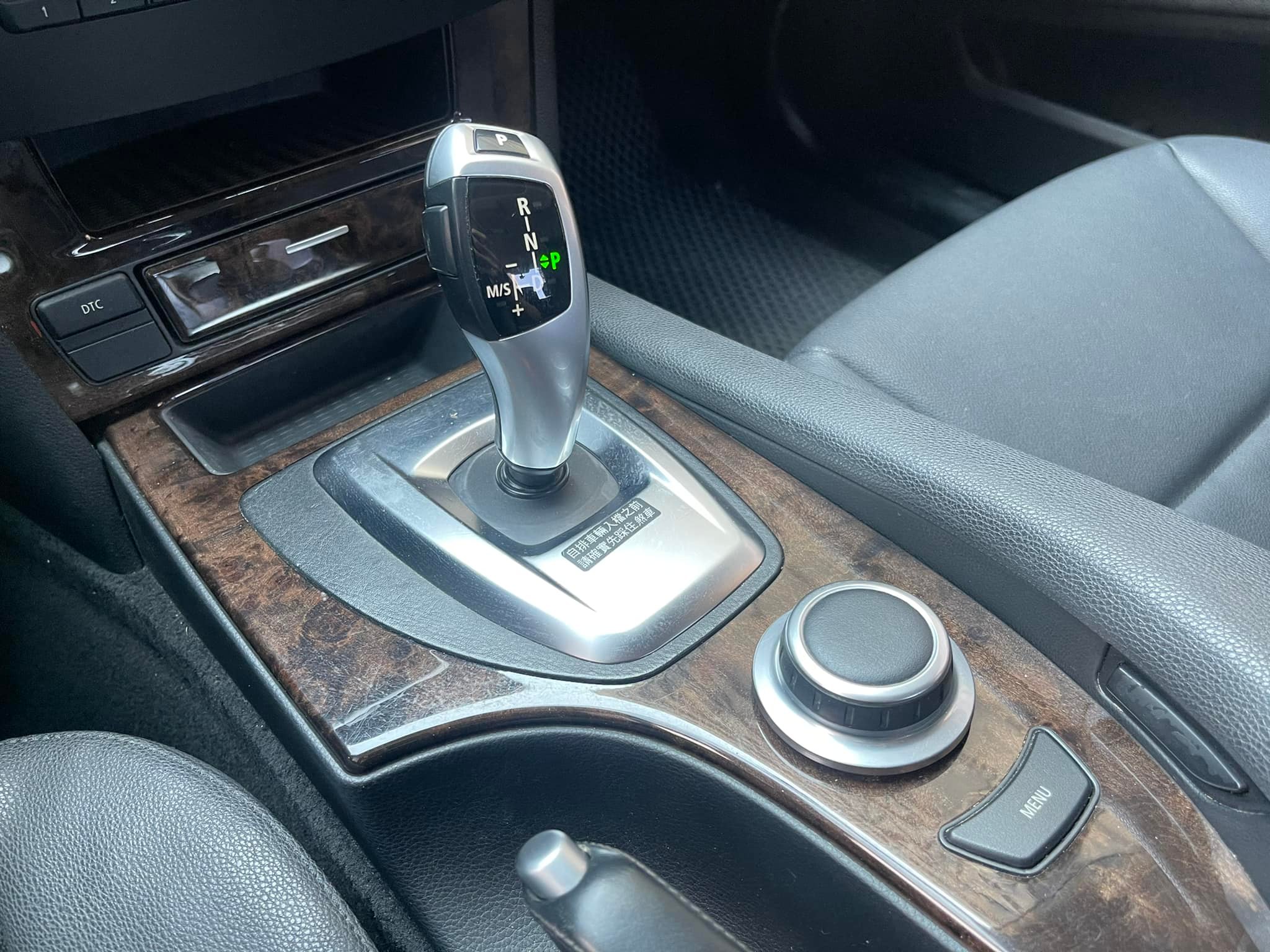 2008 BMW E60 520D 2.0柴油 售29.8萬 實車實價  第5張相片