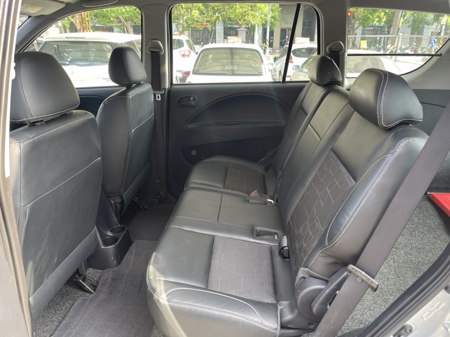 2017 ZINGER 2.4 賺錢車 售28萬  第5張相片